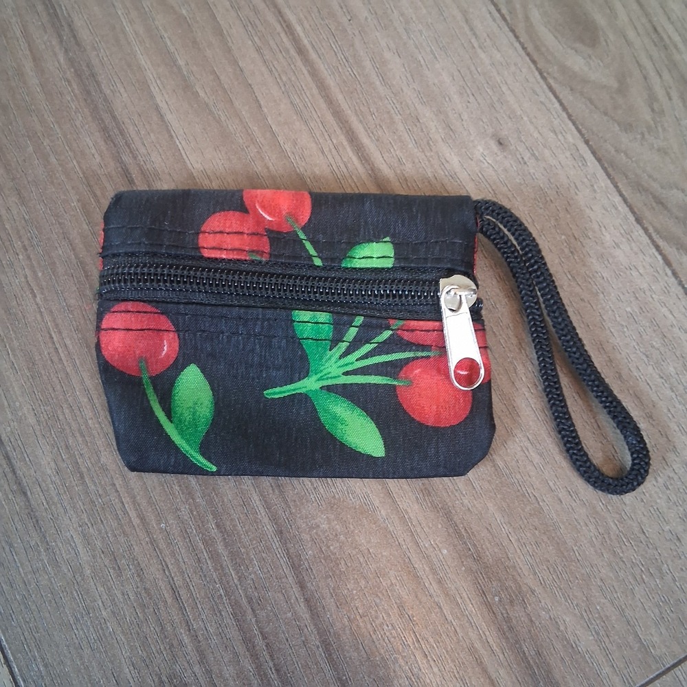 Vintage Cherry Print Coin Purse Mini Wristlet Zip Pouch Y2K Rockabilly Pinup